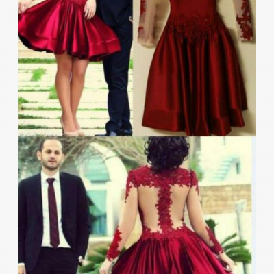 Cocktail Dresses,Vintage Style Prom Party Gowns,Short Prom Dresses,Sweet 16 Dresses,Sexy A-line Scoop Knee Length Satin Homecoming Dress with Appliques Prom Dress,Homecoming Dress